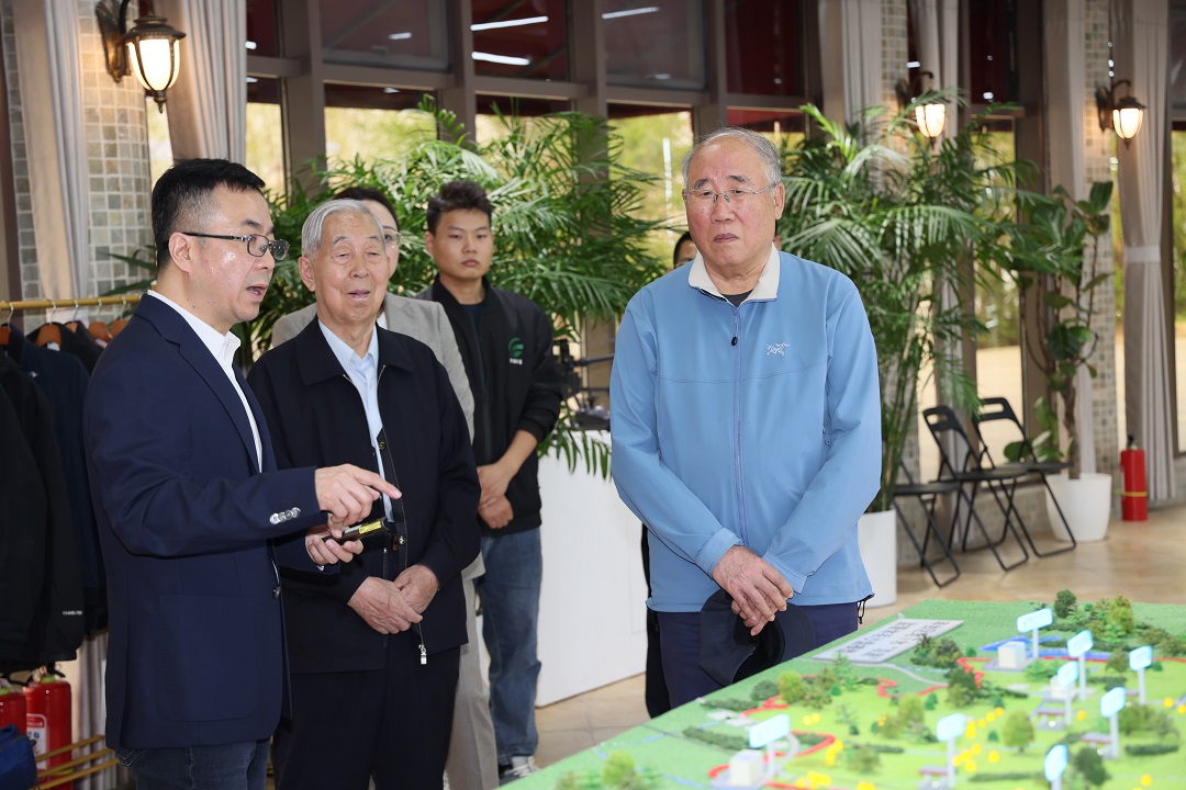 解振華領(lǐng)導一行蒞臨國家地下水污染防治試驗區（北京豐臺）地下水研究中心考察、調研、指導